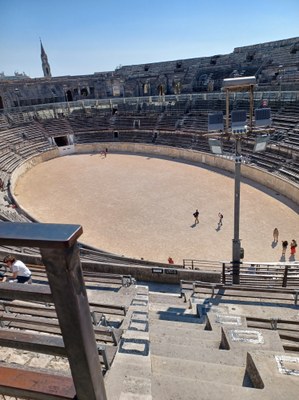 nimes arènes